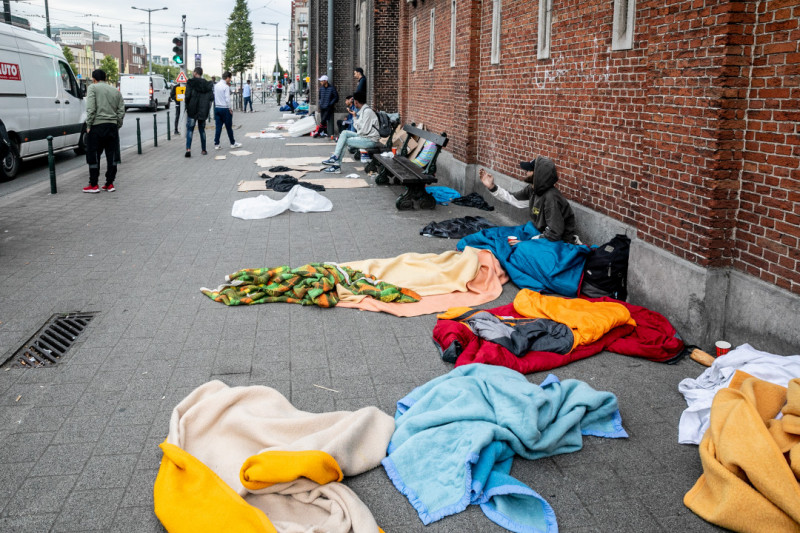 Asielzoekers voor het Klein Kasteeltje in Brussel