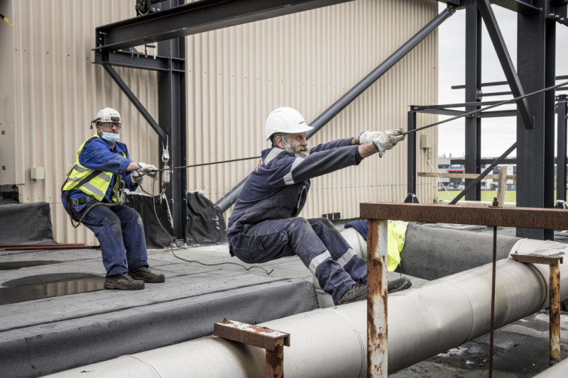 Oudere arbeiders aan het werk