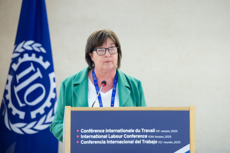 Ann Vermorgen spoeechend op de 113de IAO-conferentie