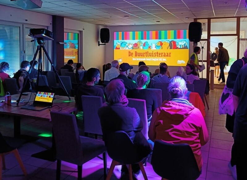 Activiteit met en voor buurtbewoners en Brusselse lokale politici in Laken.