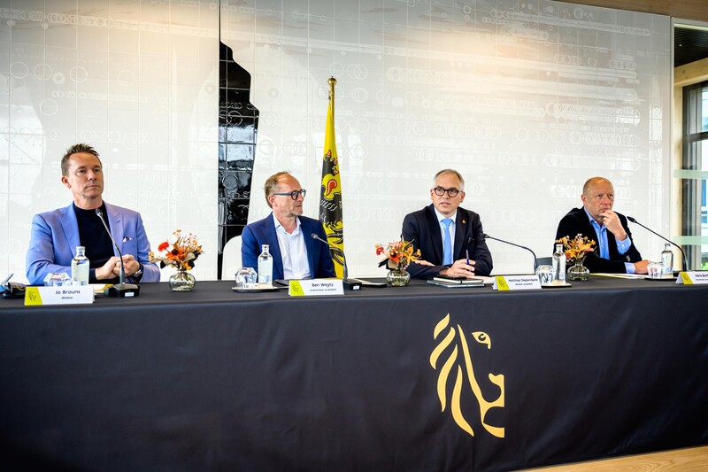 Vlaamse regering persconferentie Ben Weyts Matthias Diependaele Hans Bonte