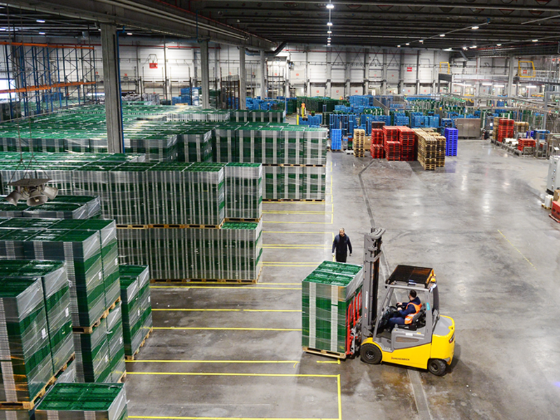 Ruim beeld van magazijn