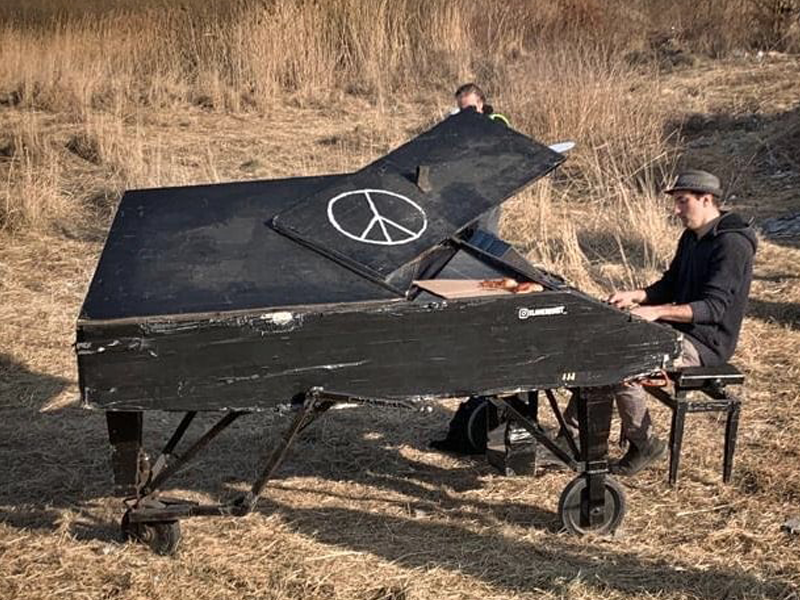 De pianist over wie Pater Karel spreekt