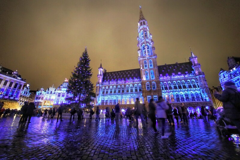 Kerstversiering op Grote Markt Brussel