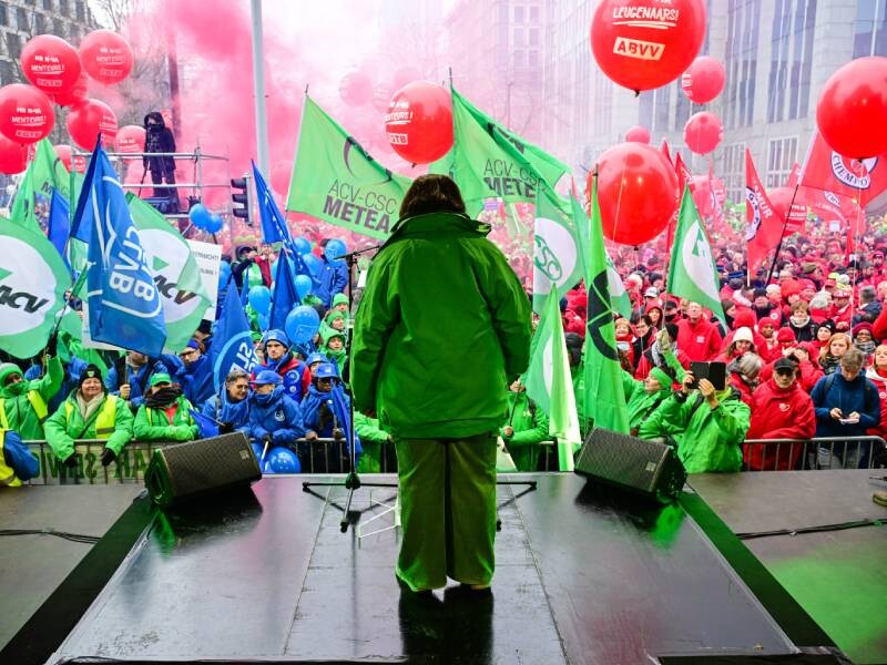Ann Vermorgen voorzitter ACV speecht op nationale betoging 13 februari 2025