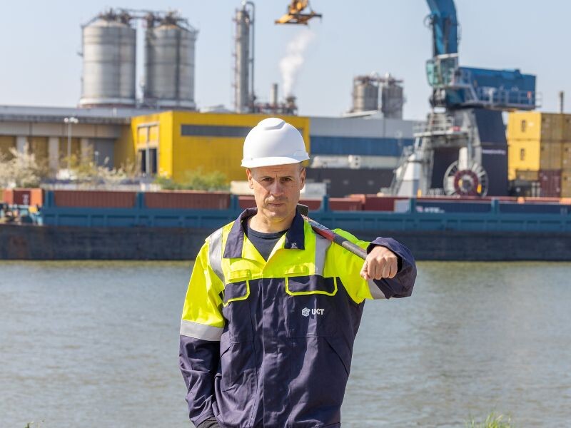 Onderhoudsmecanicien Gerd Ennekens had een zwaar arbeidsongeval. 