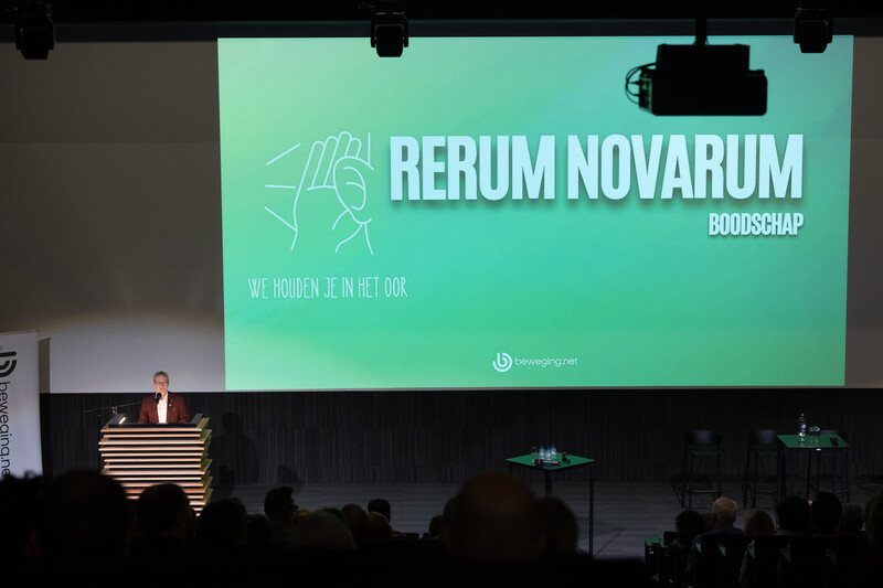 Peter Wouters geeft speech op Rerum Novarum.