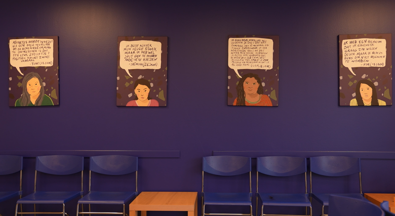 Een wachtzaal in een abortuscentrum