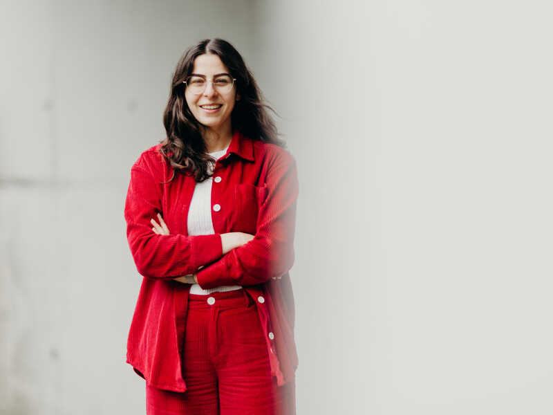 Morien El Haj poseert met gekruiste armen